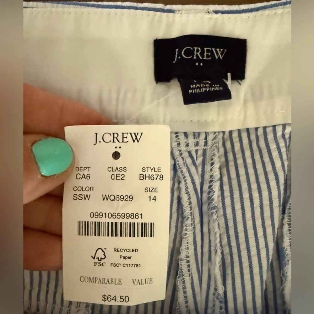 J. Crew buttercup hem seersucker shorts • NWT • women’s size 14